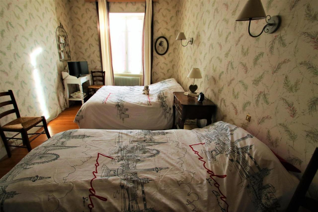 La Maison Des Chats Saint-Mary-le-Plain Екстериор снимка