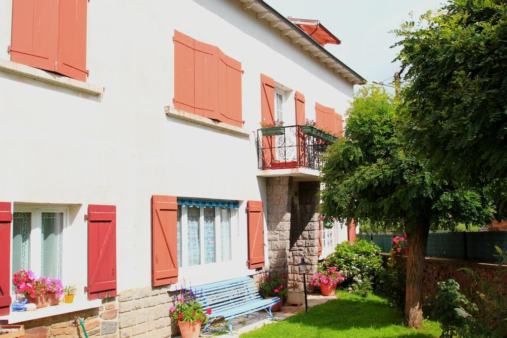 La Maison Des Chats Saint-Mary-le-Plain Екстериор снимка